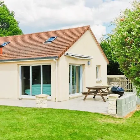 Holiday home Maison Berenger Normandie- 6 Personnes *